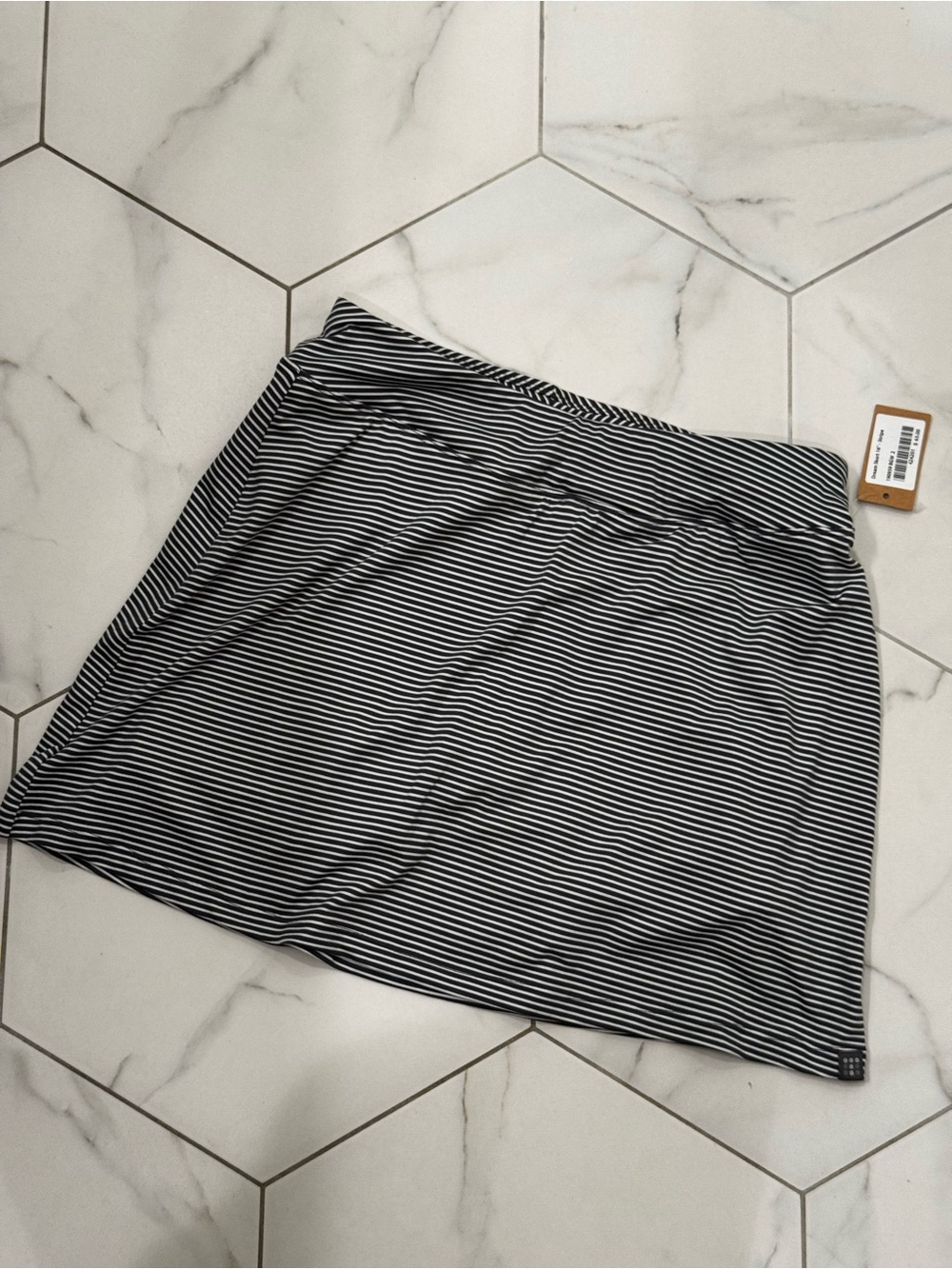 TITIE NINE 16” Dream Skort - striped grey/white, M